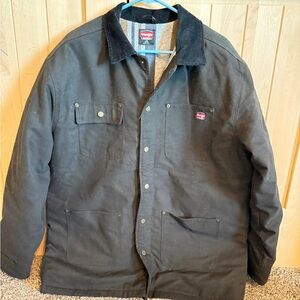 Wrangler Workwear Black Lined Jacket size Large 42-44